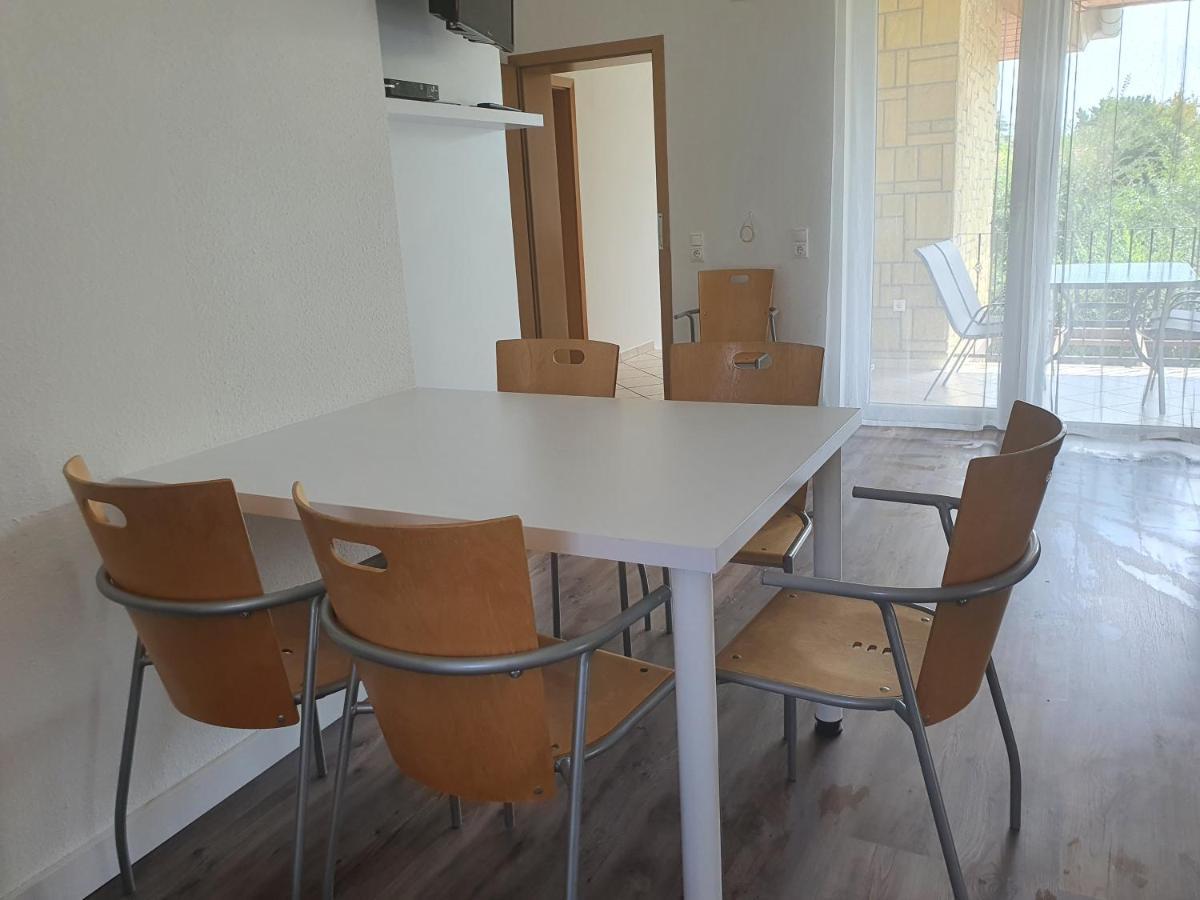 Maja Apartmanhaz Balatonlelle Esterno foto