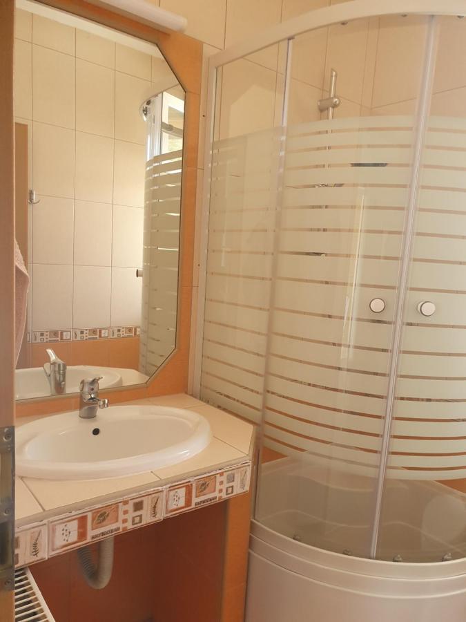 Maja Apartmanhaz Balatonlelle Esterno foto