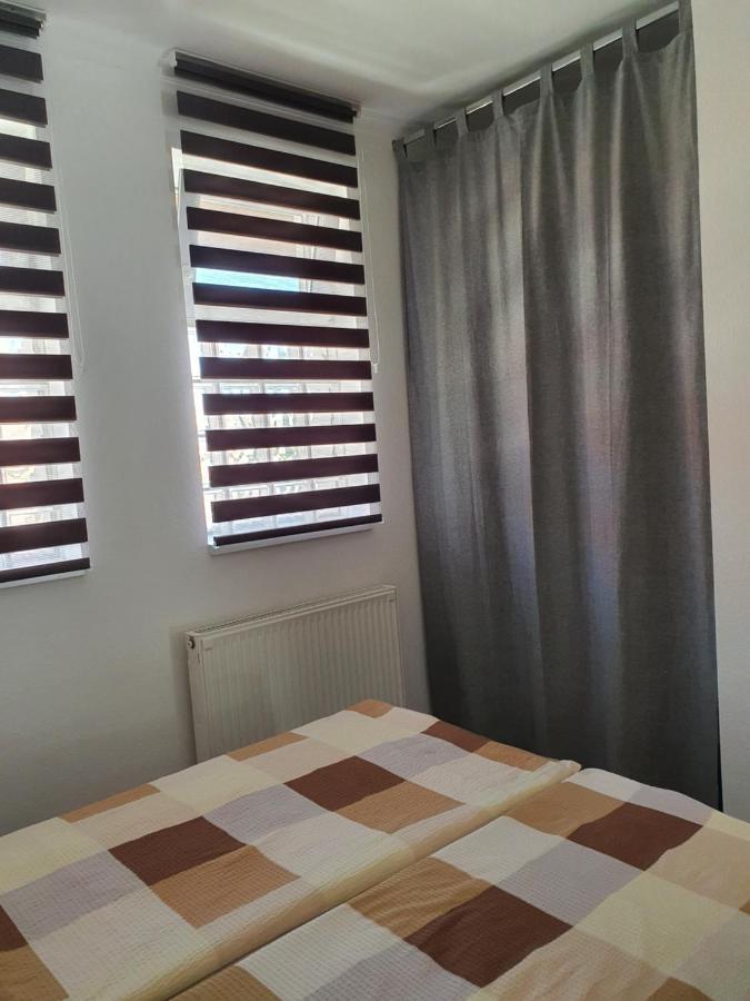 Maja Apartmanhaz Balatonlelle Esterno foto